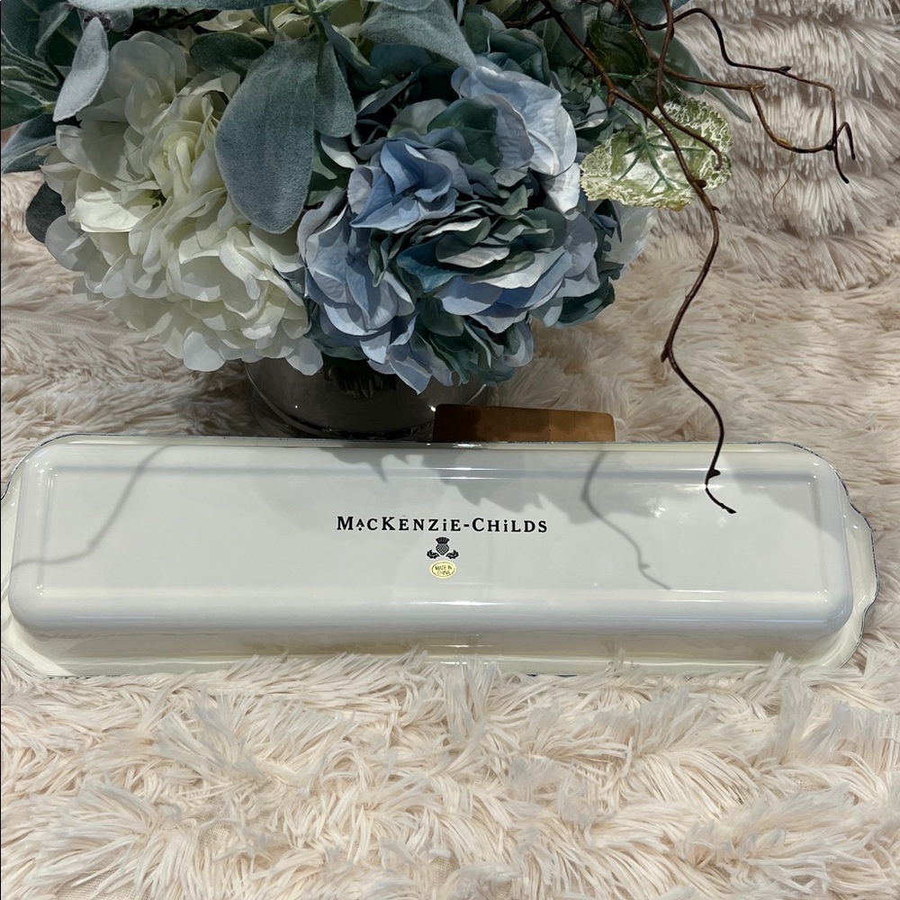 MacKenzie-Childs Royal Check Baguette Dish - Picture 3 of 7
